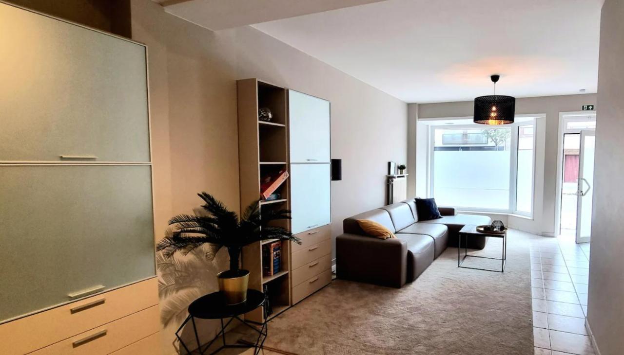 Familie Appartement Hartje Knokke Met Optie Parking Экстерьер фото