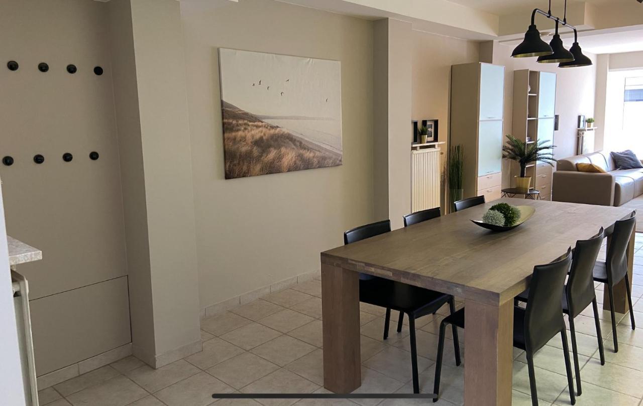 Familie Appartement Hartje Knokke Met Optie Parking Экстерьер фото