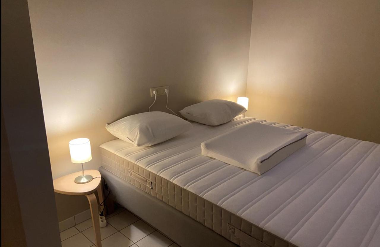 Familie Appartement Hartje Knokke Met Optie Parking Экстерьер фото